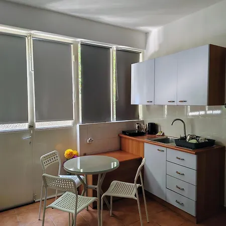 Noni Apartment